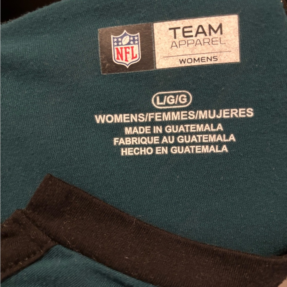 NFL Women's Philadelphia Eagles Shirt - Picture 5 of 5